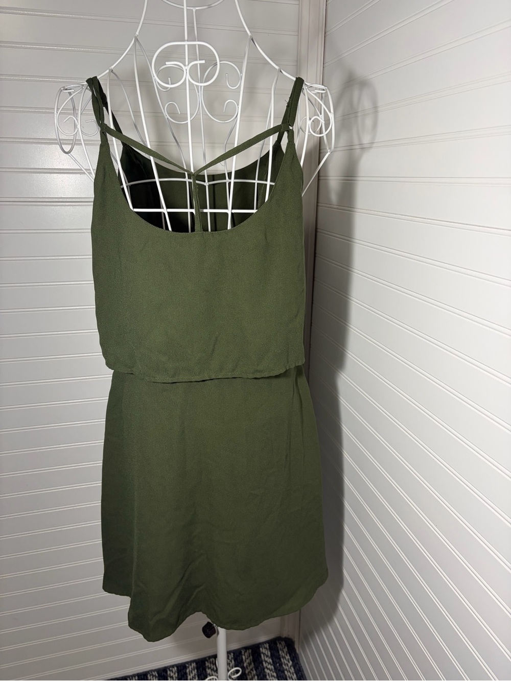 Abercrombie & Fitch Olive Green Top with Pink Tag - Picture 3 of 9